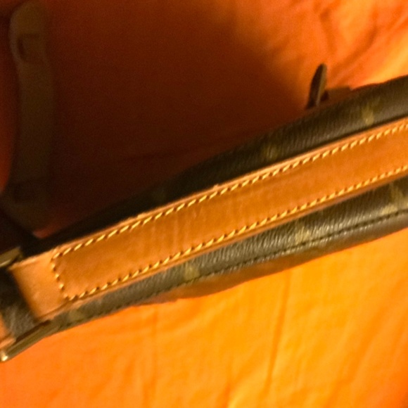 SOLD!!! Authentic LV Chantilly bag GENTLY USED. - Picture 11 of 13